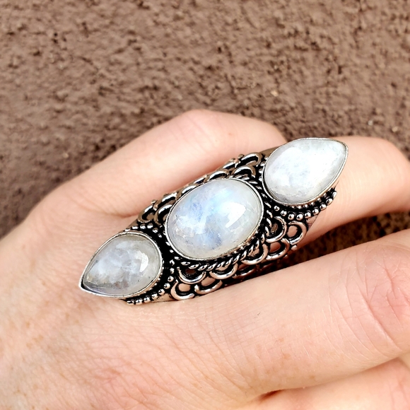 New Rainbow Moonstone 925 Silver Statement Ring. - Picture 6 of 16